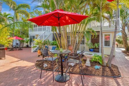 Reel Paradise Steps To Bay Beach Fishing Dock Bradenton Beach Exterior photo
